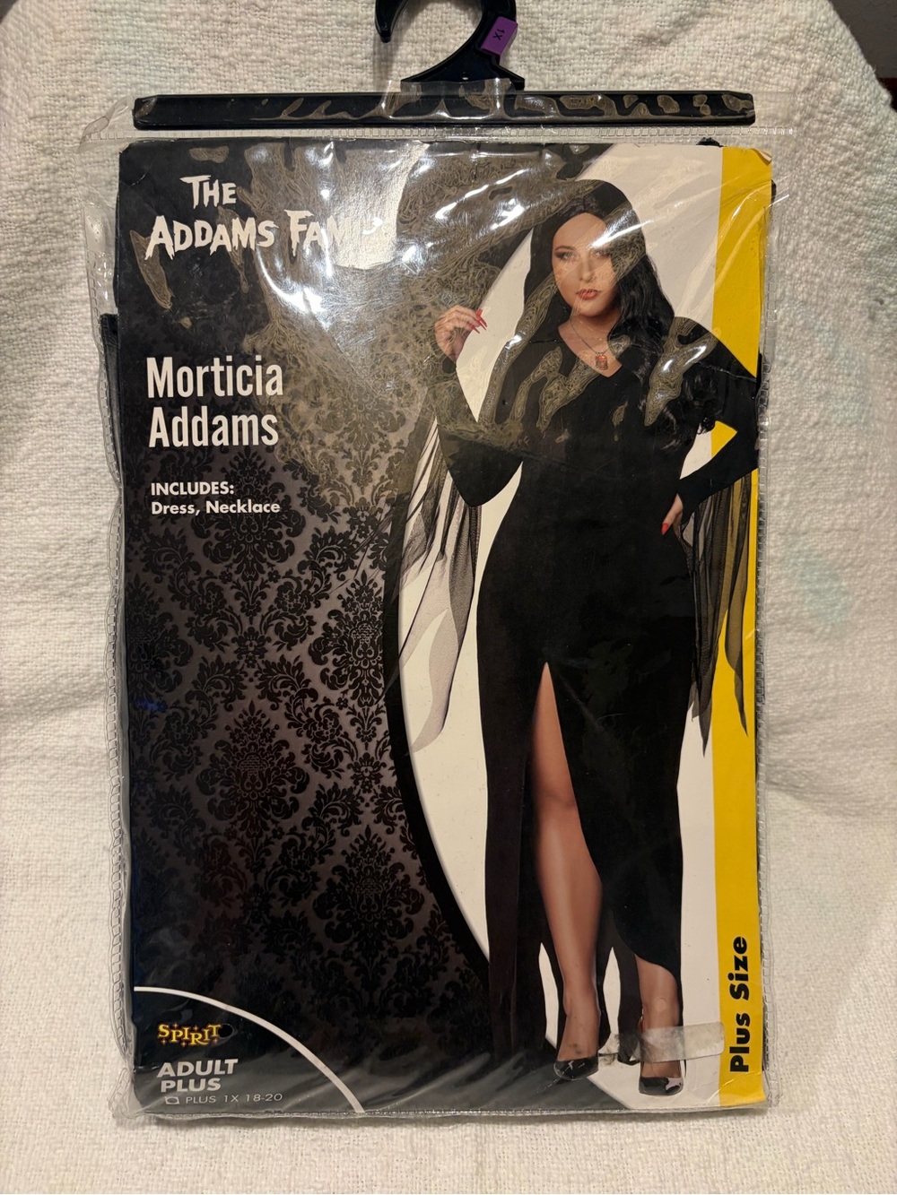 Morticia Addams -Spirit Halloween Costume Plus 1X-  Black -  NWT